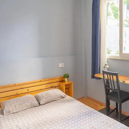 Apartment 9 Galata
